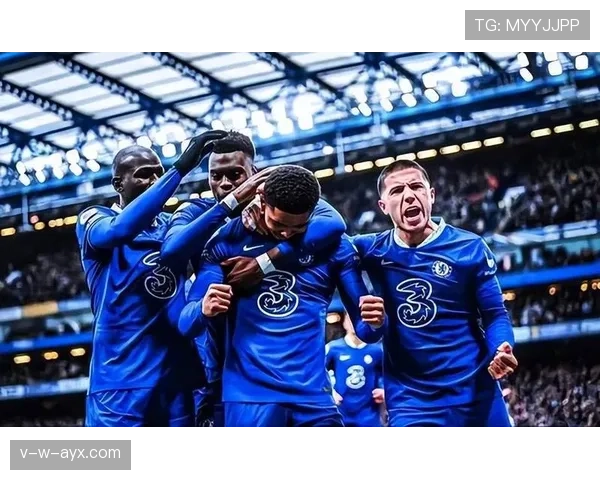 富勒姆防守体系成英超黑马关键,稳健表现彰显战术韧性 富勒姆防守体系成英超黑马关键,稳健表现彰显战术韧性