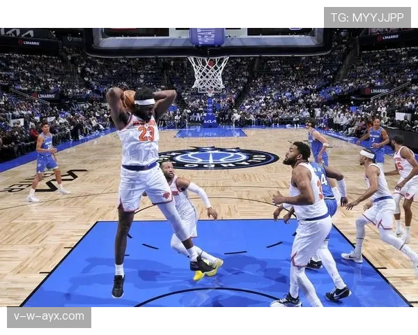 米切尔·罗宾逊内线盖帽效率提升显著，制约球队篮下空间增加